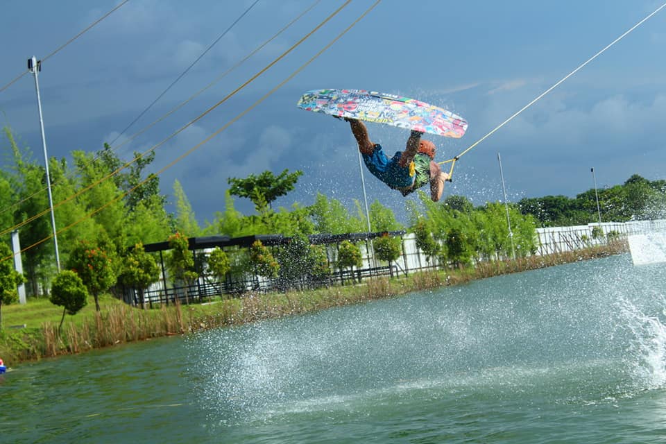 Batam Cable Ski Park